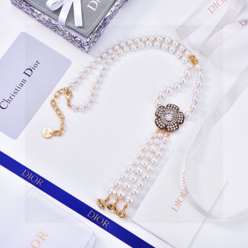 chr1st1an D10r necklaces